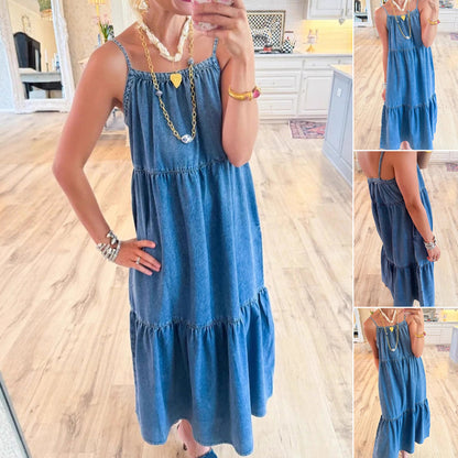 Een halterjurk van denim
