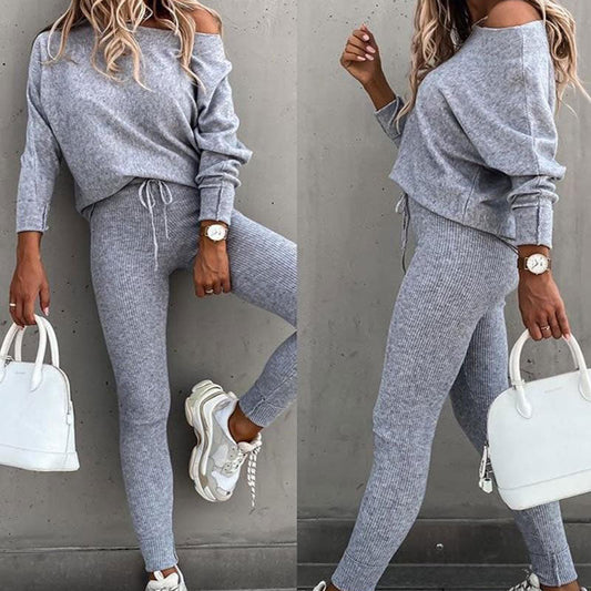 Set met een off-shoulder top met lange mouwen en een broek met trekkoord
