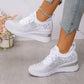 Ademende sneakers van mesh met strass-versiering