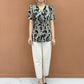 Elegante V-hals blouse met print en knopen