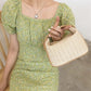 Stijlvolle Stro Crossbody Tas voor Dames met Afneembare Schouderriem en Gespdesign