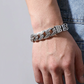 💿 FLASH SALE: 50% KORTING! 🕉️ Retro Mantra Armband voor Heren – Zes Gegraveerde Lettergrepen & Vintage Zilveren Afwerking – Spirituele Stijl ✨